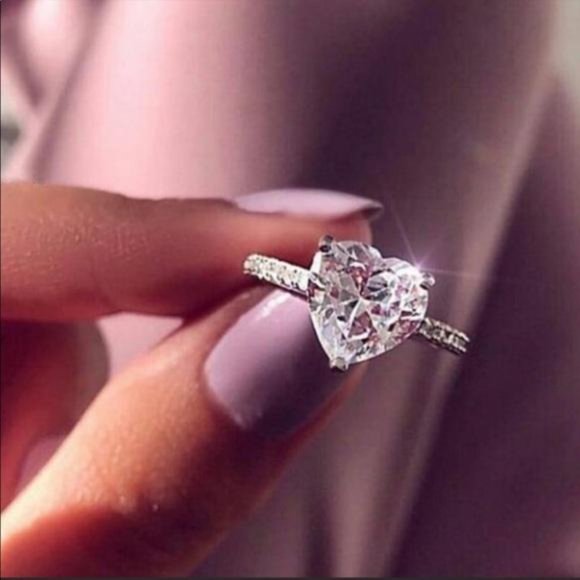 DIAMOND 925 STERLING SILVER HEART ENGAGEMENT RING, CUTE RING, SHINY RING. - Picture 3 of 5